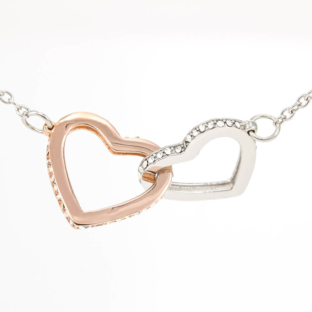 About Aunt And Nieces Interlocking Hearts Necklace